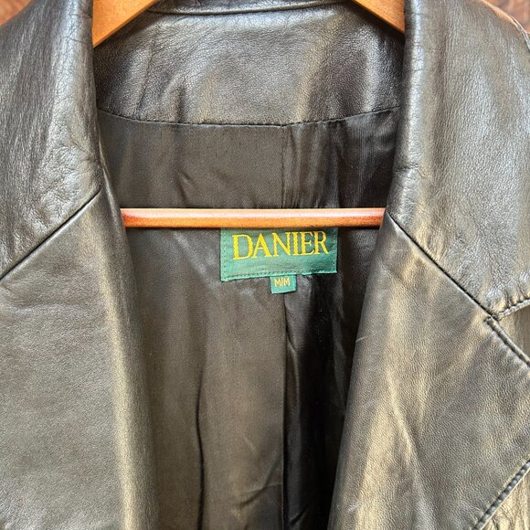 Made in Canada Danier Leather Jacket - Picture 7 of 9